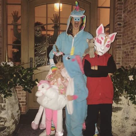 Tom Brady on Instagram: “Happy Halloween!!! 🎃👻😱🤡”