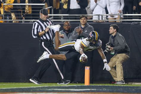 Armed Forces Bowl: Army defeats Mizzou, 24-22 - Team Speed Kills