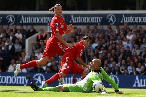 Brad Friedel, Luis Suarez - Brad Friedel Photos - Tottenham Hotspur v Liverpool - Premier League ...