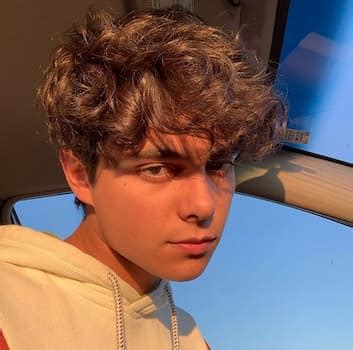 Benoftheweek TikTok, Bio, Wiki, Age, Gay, Merch, and Net Worth