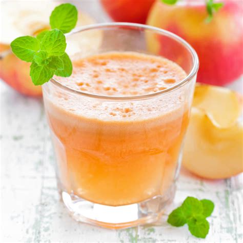 2 Ingredient Apple Pineapple Juice - Brooklyn Farm Girl