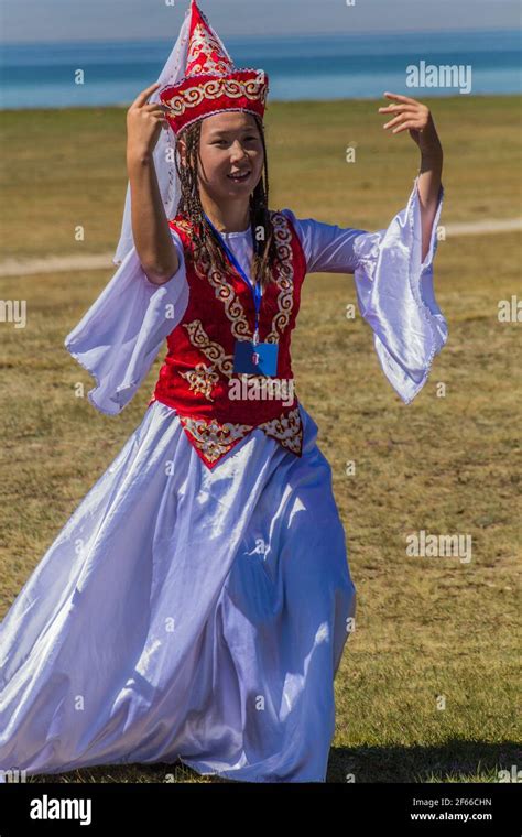 Kyrgyzstan women horse hi-res stock photography and images - Alamy