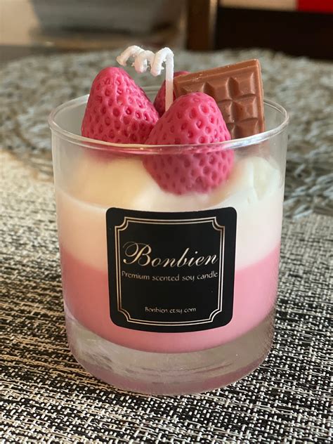 Limited Edition: Strawberry Cake Soy Candle - Etsy