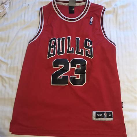 Chicago Bulls Jersey Michale Jordan - quite worn - Depop