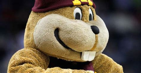 Homecoming Begins With Goldy Gopher Statue Debut - CBS Minnesota