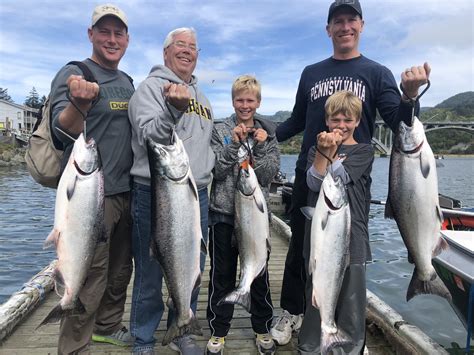 Strong salmon run expected to Rogue Bay - Wild Rivers Fishing