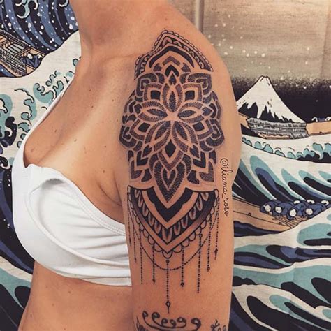 41 Most Beautiful Shoulder Tattoos for Women - StayGlam