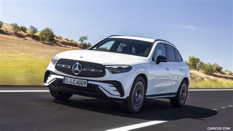 2023 Mercedes-Benz GLC 300 de 4MATIC AMG Line (Color: MANUFAKTUR Diamond White Bright) - Front ...