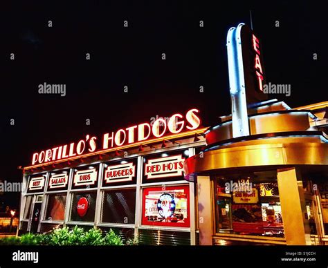 Portillos chicago hi-res stock photography and images - Alamy