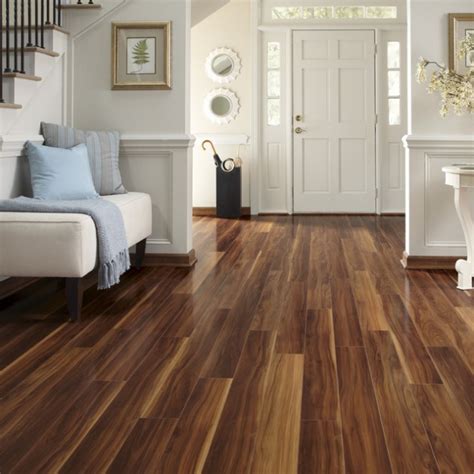 17 Delightful Interior Designs With Laminate Flooring