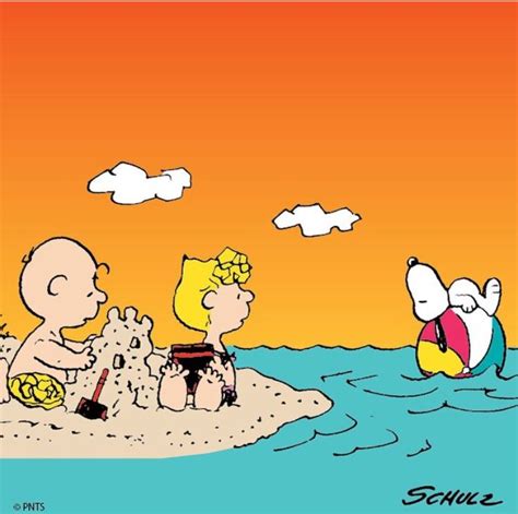 At the beach | Snoopy love, Peanuts gang, Snoopy