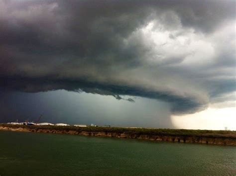 Friday June 7, 2013 Port Aransas, TX Storm moving over redfish bay ...