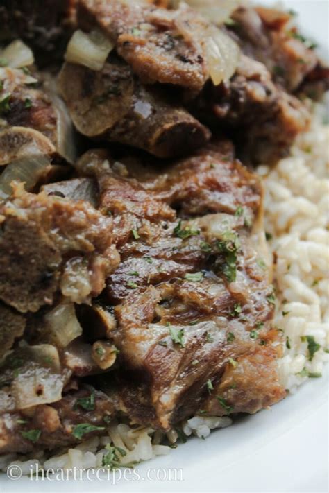 Soul Food Style Pork Neck Bones | I Heart Recipes