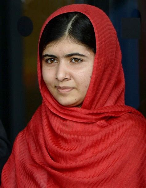 Malala Yousafzai Vogue Interview : What Malala Yousafzai Said About ...