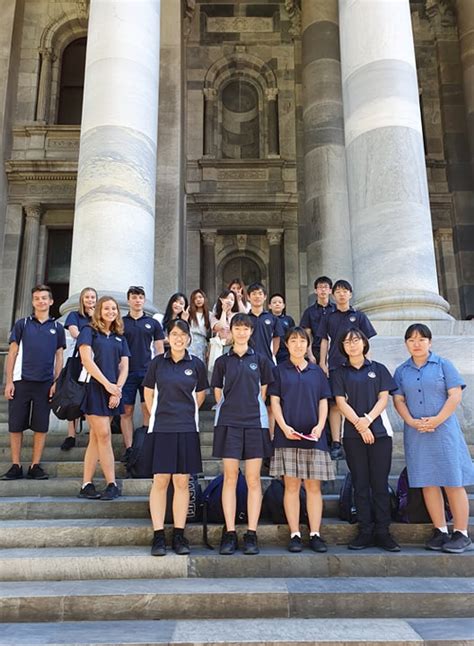 Hallett Cove School Gallery - South Australian Government Schools