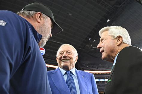 Cowboys to keep coach Mike McCarthy, 'very close' to title, owner says ...