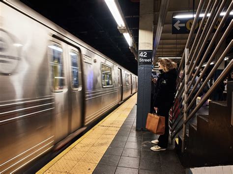 NYC Subways: Delays Slam 10 Lines In Thursday Morning Rush Hour | New ...