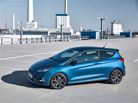 New Ford Fiesta ST 2017: news, specs and photos | CAR Magazine