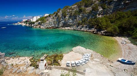 Veliki Pokrivenik beach on Hvar accommodation and apartments nearby ...