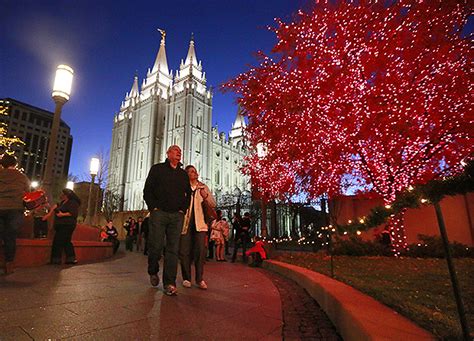 2016 Temple Square Christmas Lights and Concerts - Church News and Events