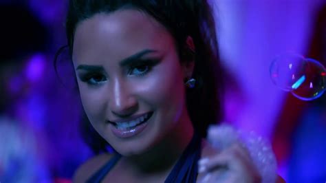 Demi Lovato - Sorry Not Sorry [Extended Music Video](1 Hour Remix ...