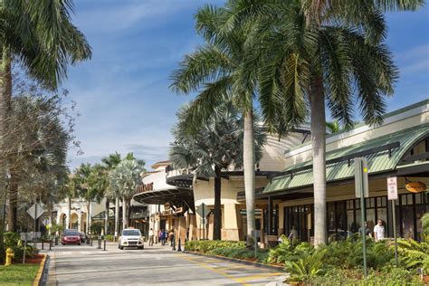 5 Best Miami Outlet Malls and Factory Stores