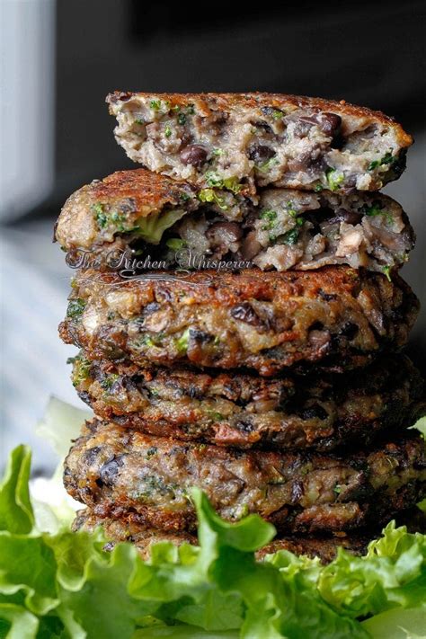 The absolute BEST Portabello Mushroom Veggie Burger that carnivores ...