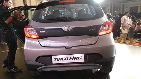 Tata Tiago NRG May 2020 Price, Images, Mileage & Colours - CarWale