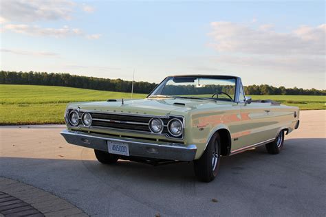 1967 PLYMOUTH GTX HEMI 4 SPEED CONVERTIBLE