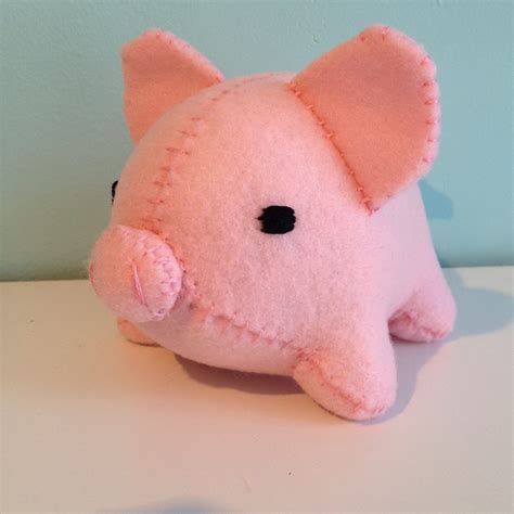 Handsewn Felt Pig Stuffed Animal – Light Pink