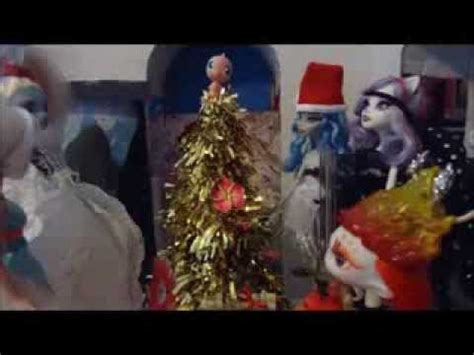 A Miser Family Reunion (Christmas Stop Motion) - YouTube