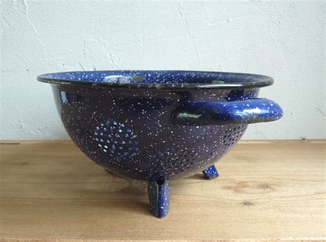 Vintage BLUE ENAMEL COLANDER Dark Blue/ White Speckled