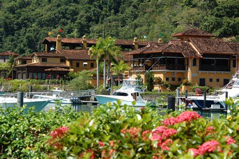 Holiday Concert in Costa Rica at the Los Suenos Marina Village | Costa Rica Real Estate