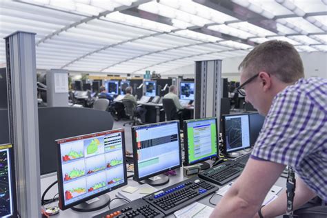 Air traffic controller training, operational resilience and airspace capacity - NATS Blog