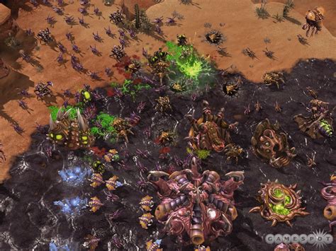 Starcraft II Hands-On - Zerg Rush! - GameSpot