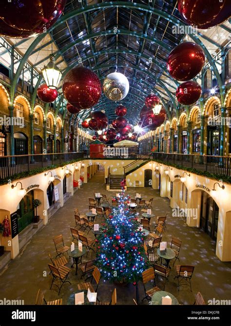 Covent Garden Christmas Decorations, London Stock Photo: 63714543 - Alamy