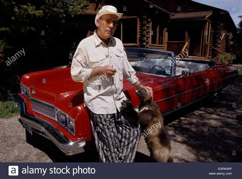 Gonzo author Hunter S. Thompson, 1937-2005, with his pet wolverine Stock Photo: 75508546 - Alamy