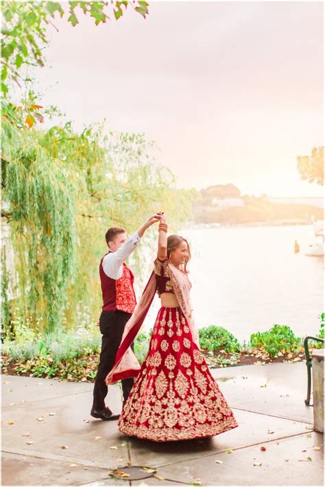 Cloudy Scenic Gas Works Park Wedding | Brian & Ruchi