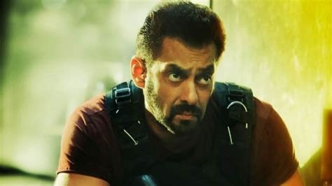 Countdown to Tiger 3 trailer begins: Check out Salman Khan's new poster | Bollywood - Hindustan ...