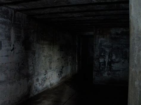 100 - creepy dark rooms everywhere | Kurt Best | Flickr