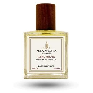 Delina perfume dupe - 4 best alternatives with similar notes