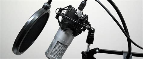 Microphone Pop Filter vs Windscreen [What's the Difference]