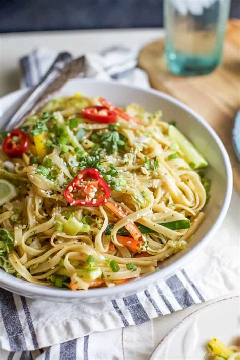 Asian Noodle Salad with Spicy Sesame Dressing | Easy Healthy Recipes Using Real Ingredients