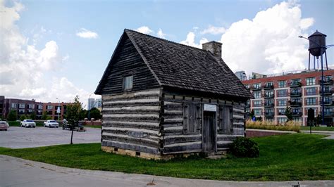 History and Culture by Bicycle: Des Moines, Iowa: Old Fort Des Moines