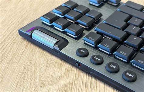 Logitech G915 TKL Review - Gadgets Middle East