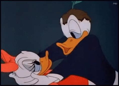 Donald Duck And Daisy Duck Kissing