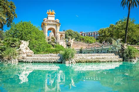 Ciutadella Park in Barcelona - Visit One of the City's Largest Historic Public Parks - Go Guides