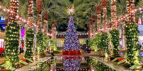 Magical Guide to Christmas in Scottsdale | Stay With Style