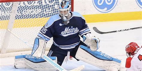 Maine Black Bears - Hockey East Association