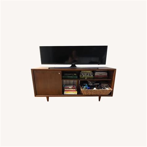 Wayfair Mid-Century Modern TV Stand - AptDeco